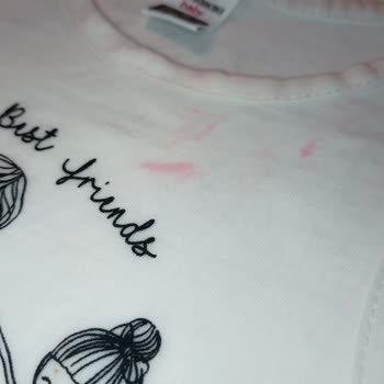 Domestos Pembe Leke Bırakıyor