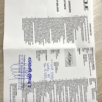 Vogue Türkiye Vogue Çocuk Gözlüğü Çabasız Kırılıyor