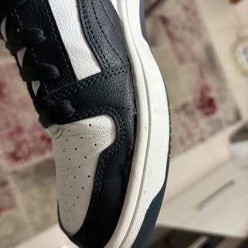 Pumanın Rebound Ayakkabısı Kenarlarından Soyuluyor