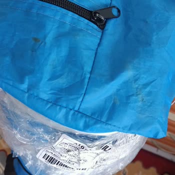 A101 Ekstra Kullanılmış, Yırtık Ve Bozuk Çadır Gönderdi