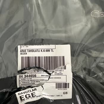 Lacoste T-shirt Bedeni Uymuyor