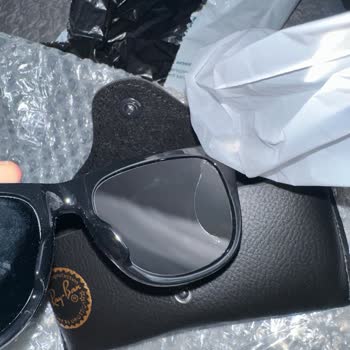 LinLove Butik Gözlük Camı Kırık