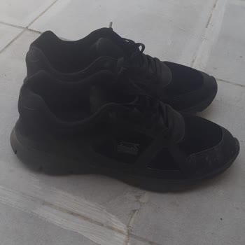 Slazenger Pera Ayakkabı İç Astarının Topuk Kısmından Yırtılması