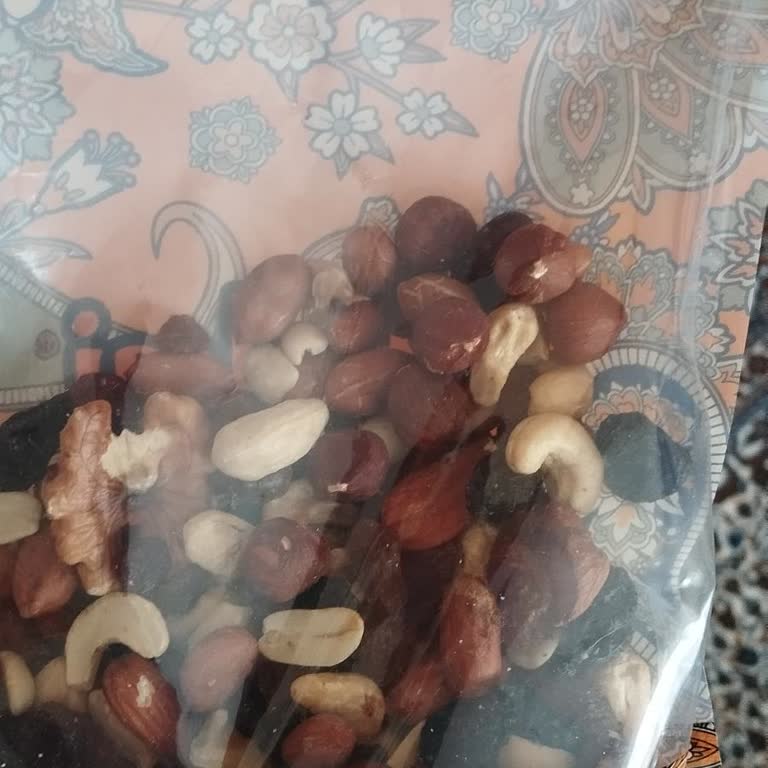 Çitlekçi Firması Bayat Ürün Satıyor.