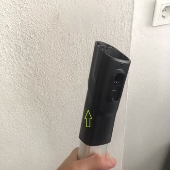 PHILIPS Ev Aletleri Philips XC7043/01 Şarjlı Dik Süpürge Teleskobik Başlık Kronik Sorunu