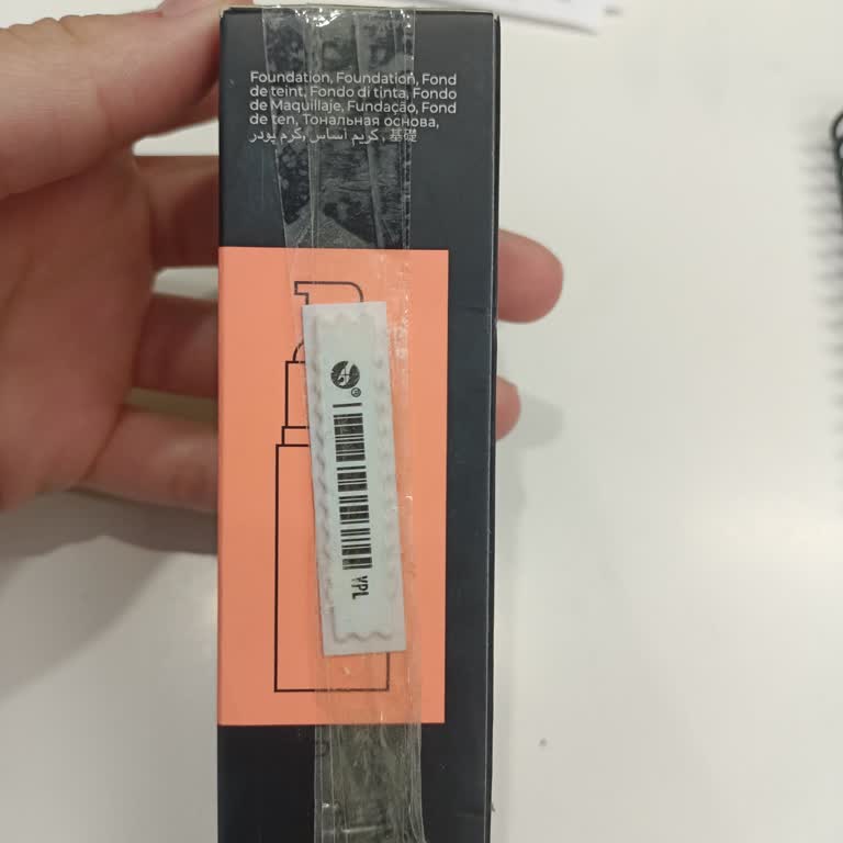 Gratis Store Staff Rudeness Complaint