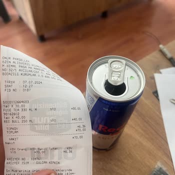 Red Bull'UN İçinden Cam Çıktı