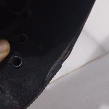 MP Ayakkabı Yanları Açıldı