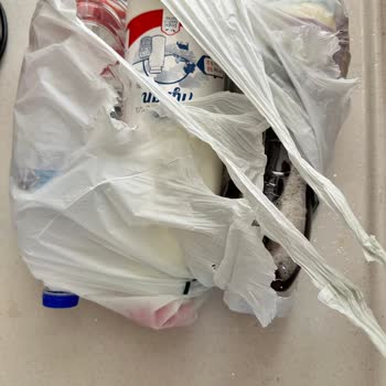 BİM Poşetlerinin Kalitesizliği Bu Kadarına Pes