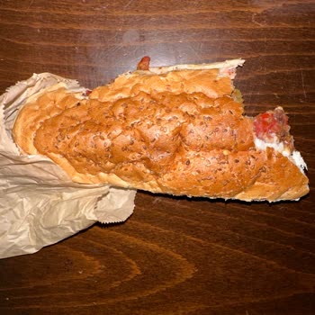 Köfteci Yusuf Isırılmış Ekmek Gönderdiler