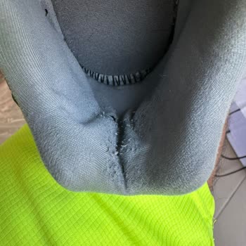 Sneaks Up Kötü Malzeme Kalitesi Kullanıyor Ve Kullanıcıya Yansıtıyor