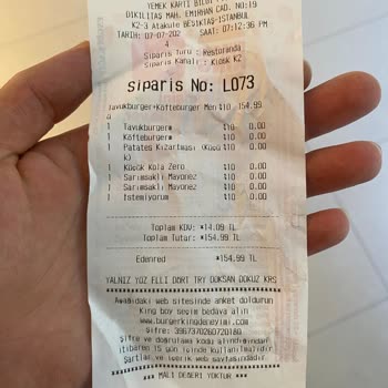 Burger King Ürünün Ücretini Ödeyip Karşılığında Eksik Hizmet Aldım