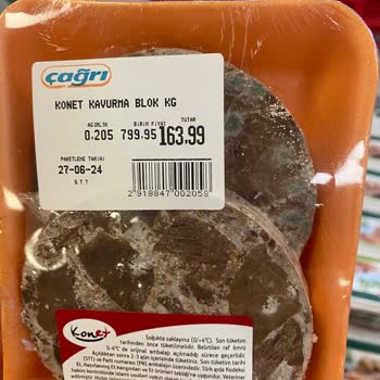 Çağrı Hipermarket Çağrı Markette Reyondaki Kavurma Küflü