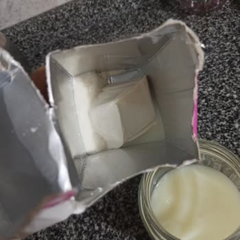 A101 Birşah Marka Tarihi Geçmemiş Bozuk Süt