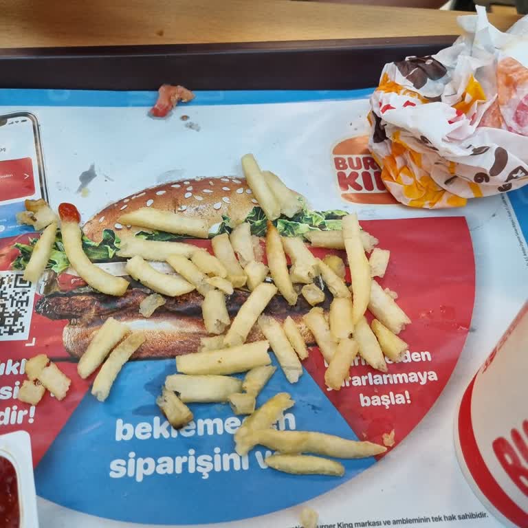İzmir Mavibahçe AVM'de Burger King'de Kötü Hizmet Deneyimi