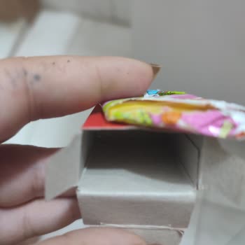 Toybox Paketinde Eksik Oyuncak Ve Bozulmuş Sakız