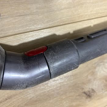 Dyson Kablolu Süpürge Kusurlu Ürün