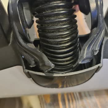 Bosch Elektrikli El Aletleri Bosch Serie 6 Unlimited Dik Süpürge