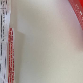 Burger King Bozuk Et İle Gelen Sipariş