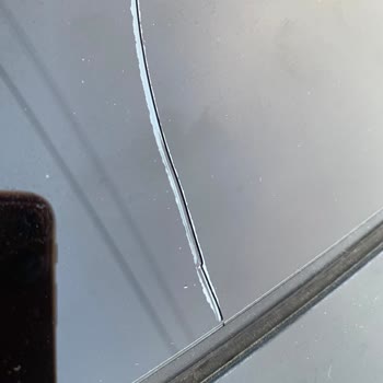 Corsa Cam Tavan Çatlağını Opel Garantiye Sokmaması