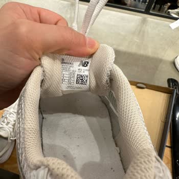 New Balance Schuhe und keine Rückgabe trotz Qualitätsbedenken