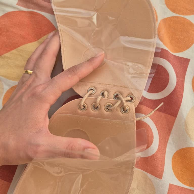 Penti Yapışkanlı Sütyenin Kalitesizliği