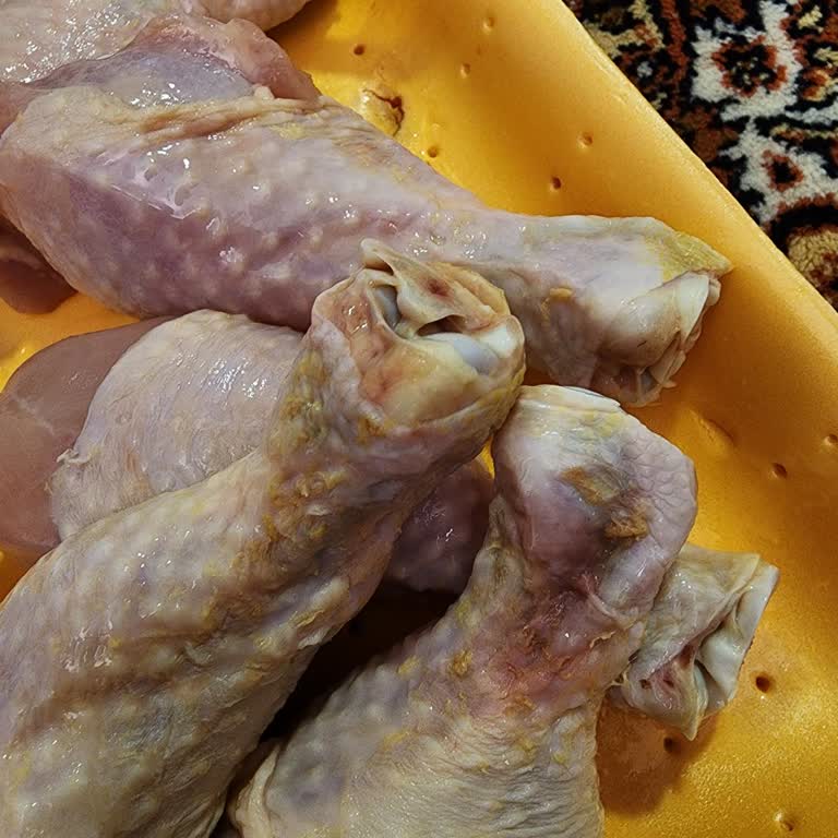 Yemeksepeti Kokmuş Tavuk Satıyor