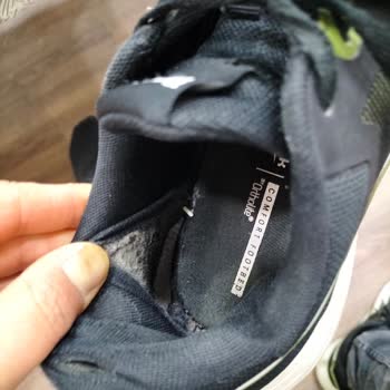 Reebok Sportschuhe Garantie verweigert trotz Defekt am Innenfutter