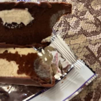 SGS Çikolata Milka İthalatçı Firmadan Tarihi Geçmemesine Rağmen Küflü Çikolata