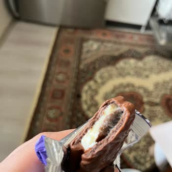 SGS Çikolata Milka İthalatçı Firmadan Tarihi Geçmemesine Rağmen Küflü Çikolata