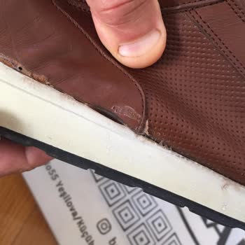 By Karalı Ayakkabı Ürünün Arkasında Durmuyor