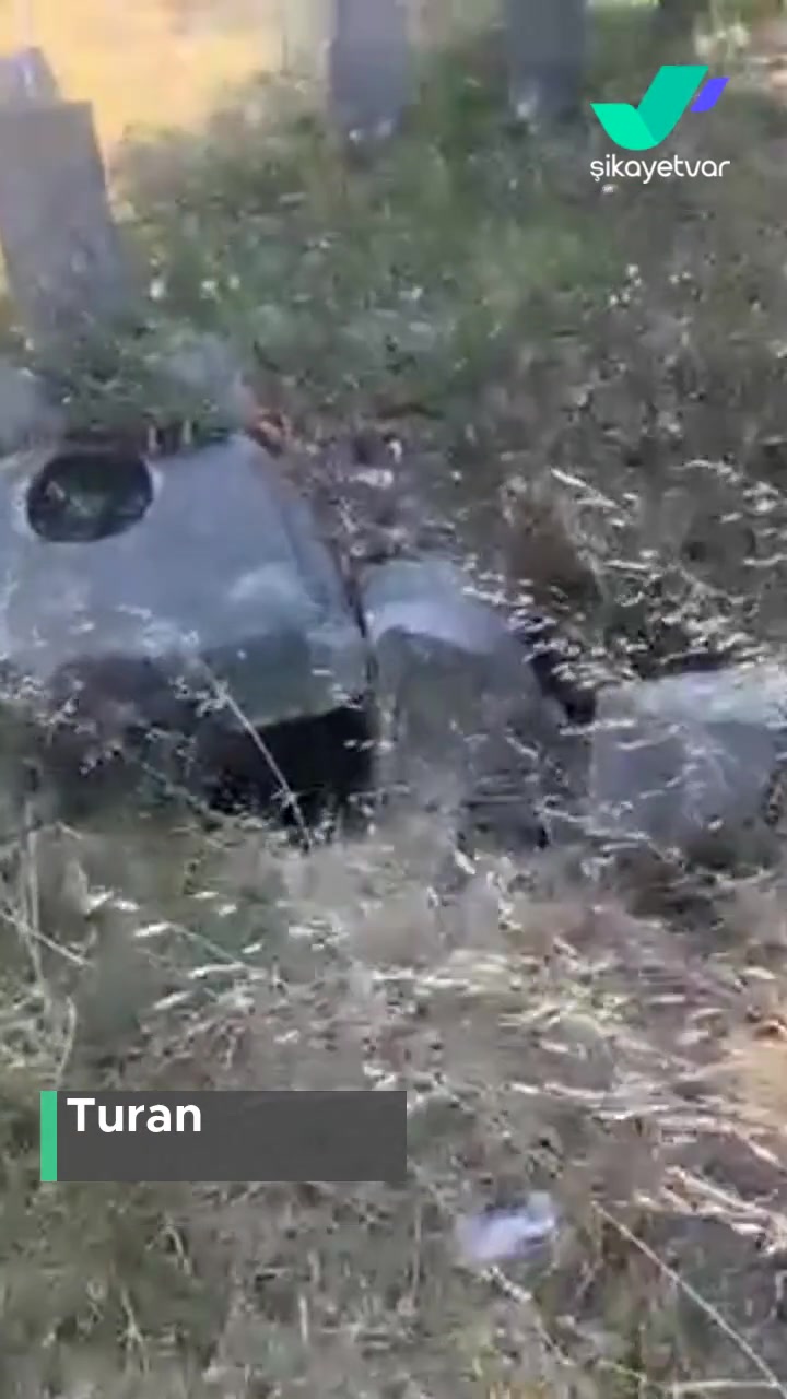 İBB - İstanbul Büyükşehir Belediyesi Mezarlıklara Sahip Çıkılması Lazım! videonun kapak resmi