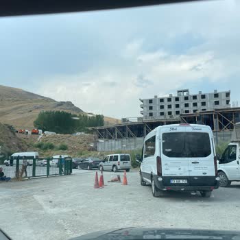 Bitlis Tüvtürk İstasyonunda Yoğunluk Ve Bekleme Sorunu