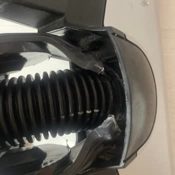 Bosch Elektrikli El Aletleri Bosch Seri 6 Elektrikli Süpürge Makinesi Başlığı Kırılması Hakkında