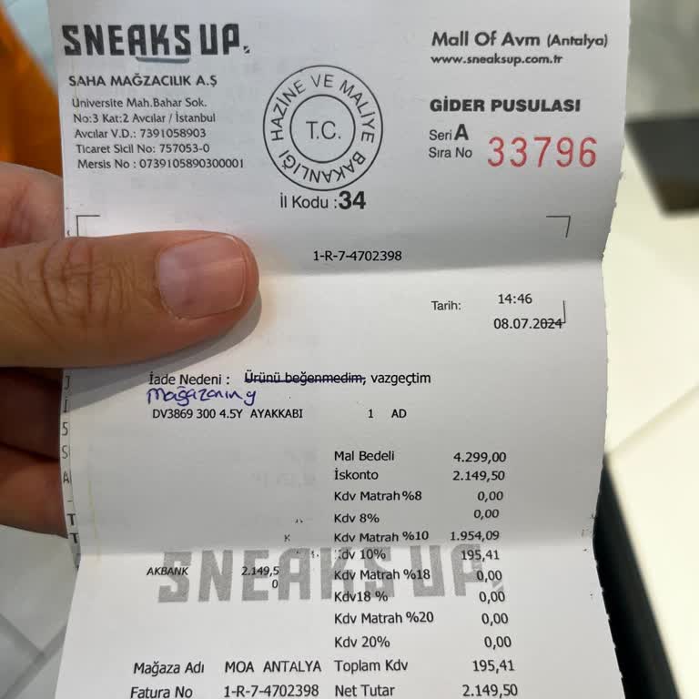 Sneaks Up Kurumsal Görünen Firmanın Değişim Çilesi
