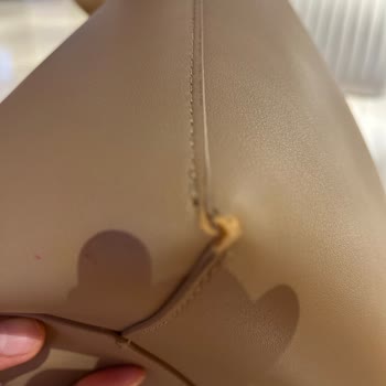 Mango'dan Alınan Çantanın Çok Çabuk Eskimesi Ve Markanın Ürünün
