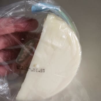 Sütaş Kaşar Peyniri Son Kullanma Tarihi Geçmeden Bozuldu