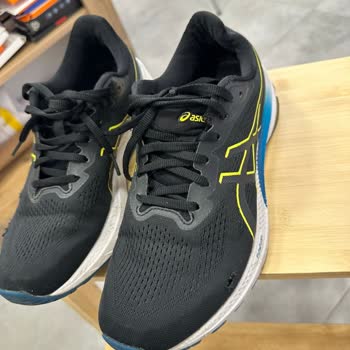 Boyner Asics Ayakkabı Çok Kısa Süre İçinde Patladı