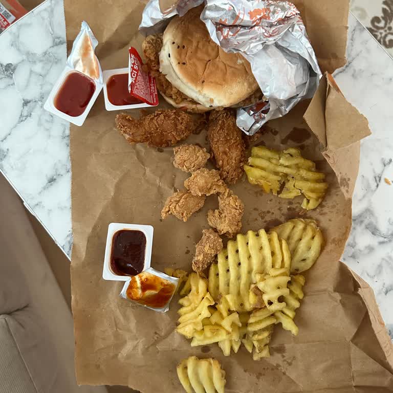Popeyes Eksik Ürüne Yardımcı Olmuyor. Trendyol Çözüm Bulamıyor
