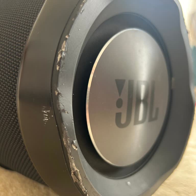 Aztek Teknoloji JBL Onarım İçin Verdiğimiz Cihazı Daha Hasarlı Bir Şekilde Aldık