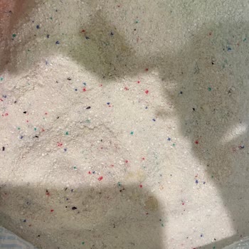 Ariel Oxi Deterjanda Böceklenme Ve Topaklanma Sorunu