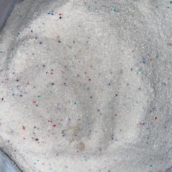 Ariel Oxi Deterjanda Böceklenme Ve Topaklanma Sorunu