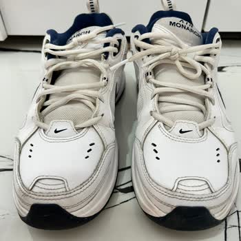 Nike Spor Ayakkabı Dikiş Hatası