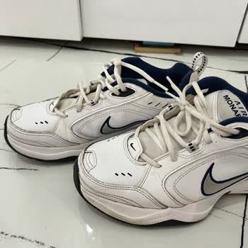 Nike Spor Ayakkabı Dikiş Hatası