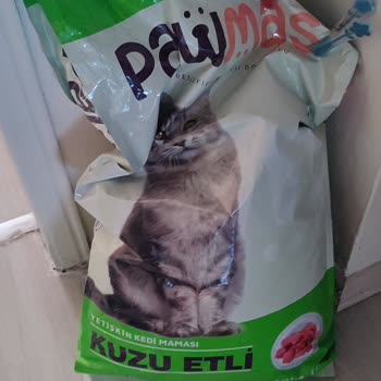 A101 Kedilerin Yemediği Pawmas Kuzu Etli Kedi Maması