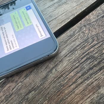 Samsung Z Flip 5 Dead Pixel Problem