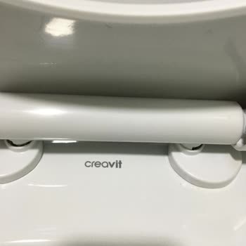 Creavit Klozet Kapağının Menteşesi Kırıldı.