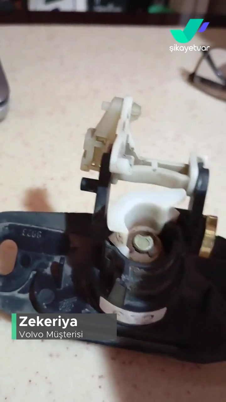 Sağlam Volvo Hizmet Çürük! videonun kapak resmi
