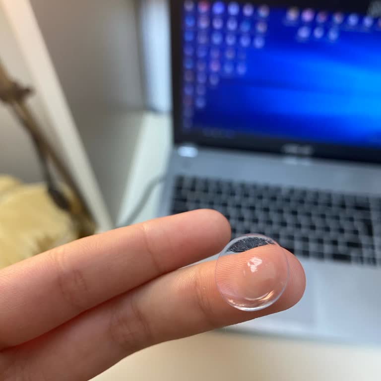 Acuvue Aynısı Bende De Var