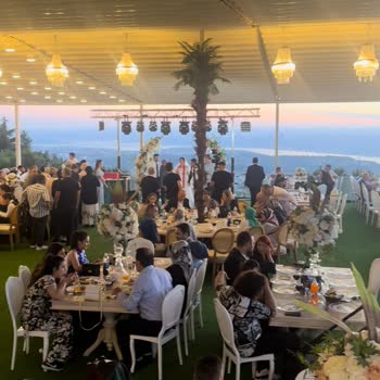 Svadba Davet Vaatler Yerine Getirilmedi!